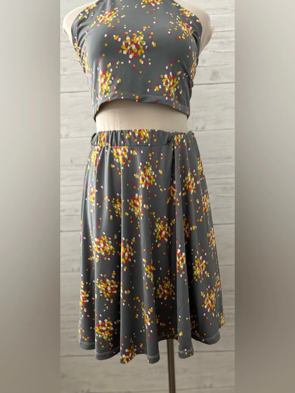 REBDOLLS 2-Piece Skirt and Halter Set Women's Size 1X - Picture 5 of 12